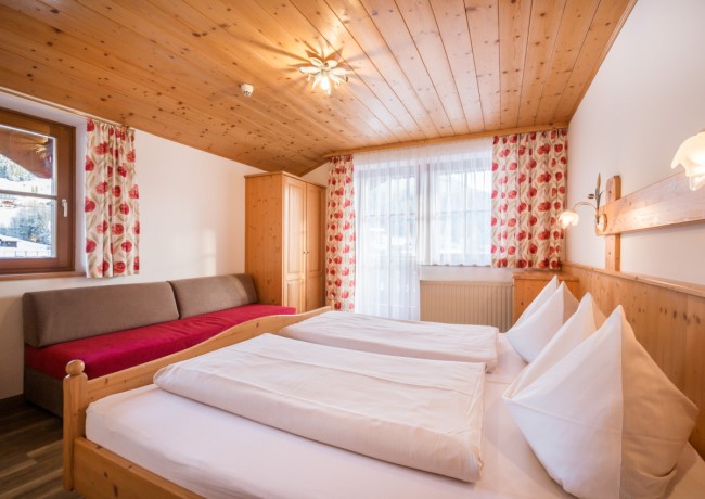 Schlafzimmer im Appartement Typ G im Markushof